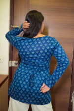 Nazkat indigo print kurti