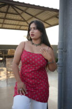 Roohi red print kurti