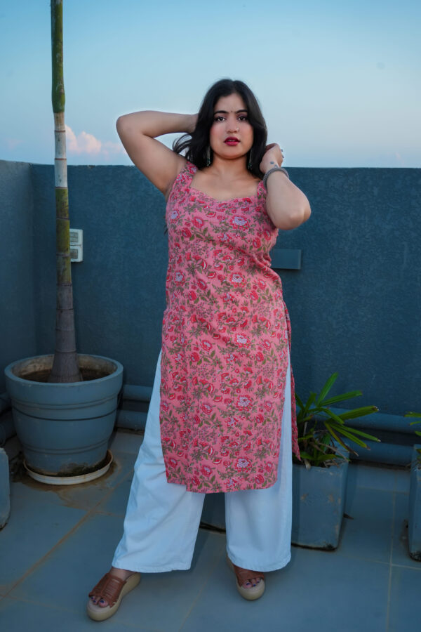 Gulnar katha print kurti