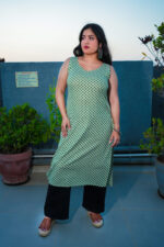 Nihaara staight long kurti