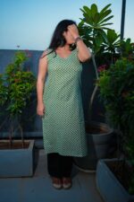 Nihaara staight long kurti